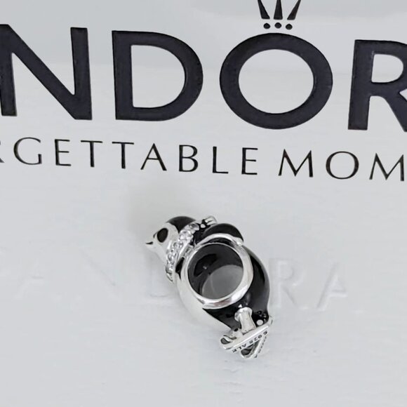Pandora Skiing Penguin Charm S925 Silver with box - Picture 1 of 7